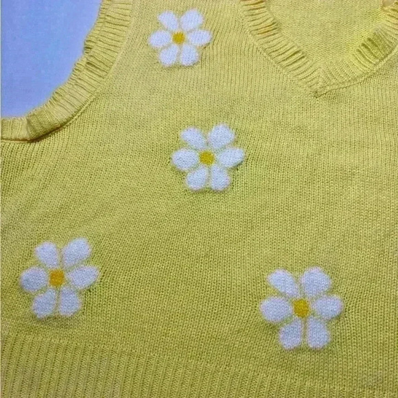 Just Polly Flower Sweater Vest - 3X - Picture 4 of 5